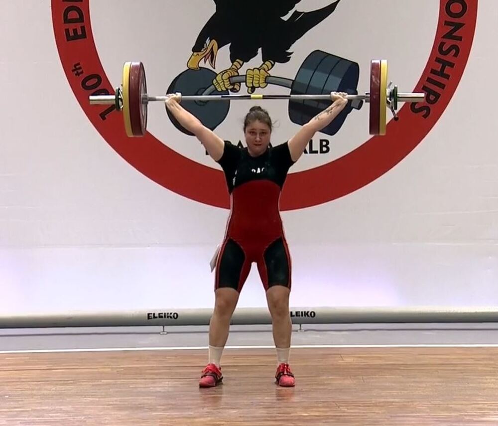 Мария Магдалена Кирева спечели първото движение, но зае пето място в двубоя на Европейското първенство по вдигане на тежести