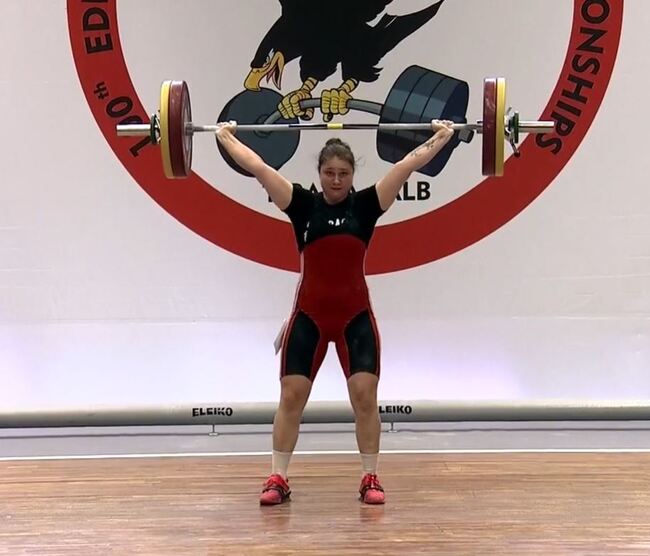 Мария Магдалена Кирева спечели първото движение, но зае пето място в двубоя на Европейското първенство по вдигане на тежести