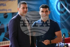 Българска Федерация по Борба - награди