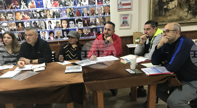 Турция - Трета поредна година в Авджълар изучават български език в курс, организиран от Дружеството за култура и сътрудничество на балканските турци