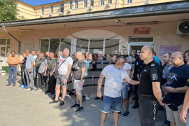 Столичен затвор - надзиратели - служители - протест