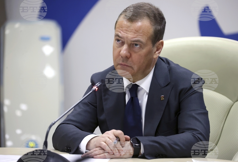 Медведев: Президентът на САЩ Тръмп "си играе на ултиматуми" с Русия и този подход може да доведе до война