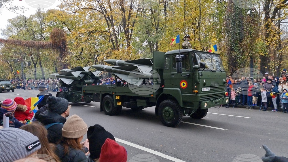 Румъния - военен парад - празник
