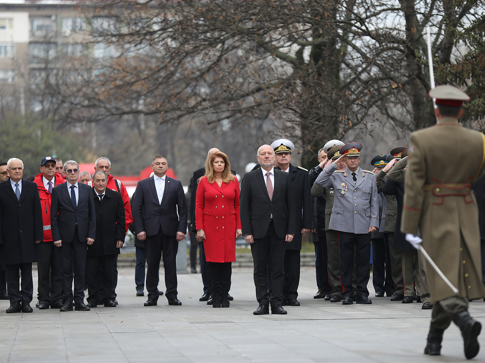 Министър Тодор Тагарев към личния състав на ВМА: Министерството на отбраната високо цени работата, усилията и всеобхватните грижи, които ежедневно полагате