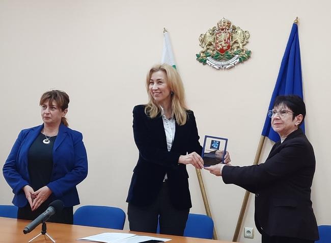 Областна администрация Добрич: Йорданка Костадинова благодари за всеотдайната работа на инж. Диана Иванова