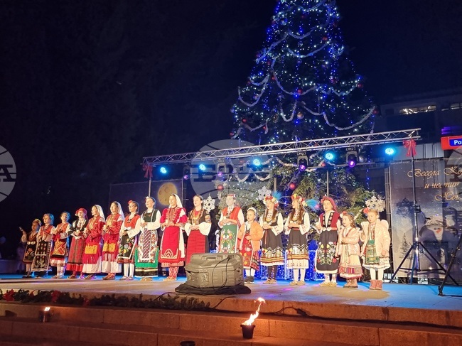 Стара Загора - коледна елха - светлини