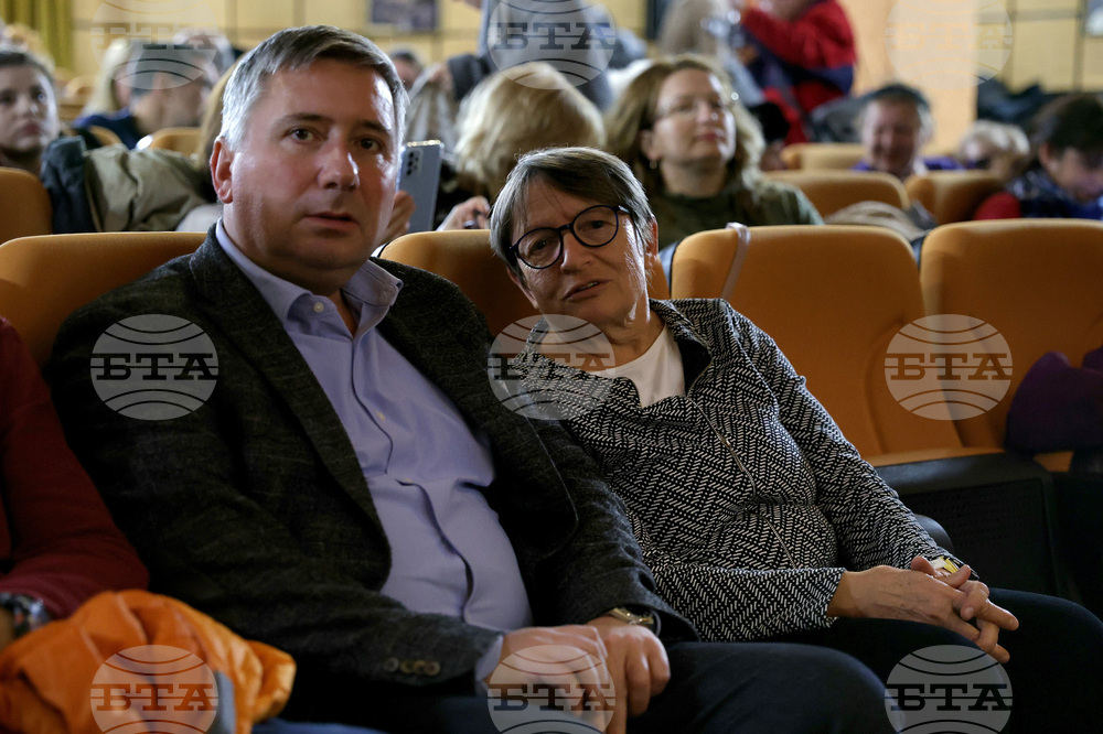 “СЦветовете на Надежда Чипева“ - документален филм - премиера