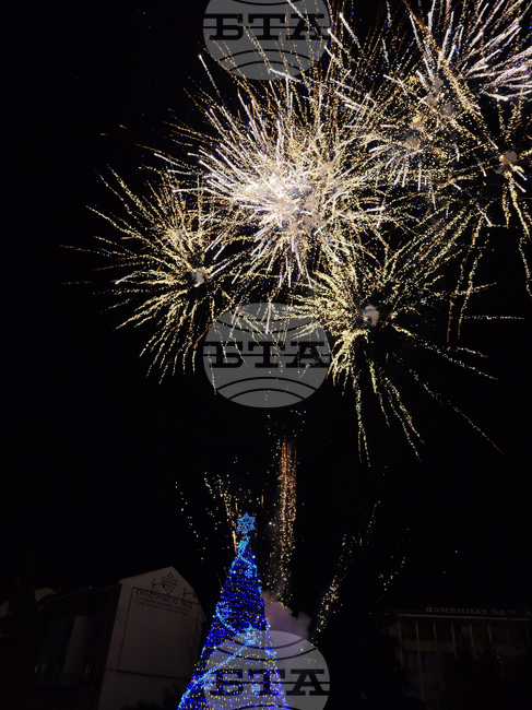 Запалването на коледните светлини в Самоков ще бъде на 7 декември