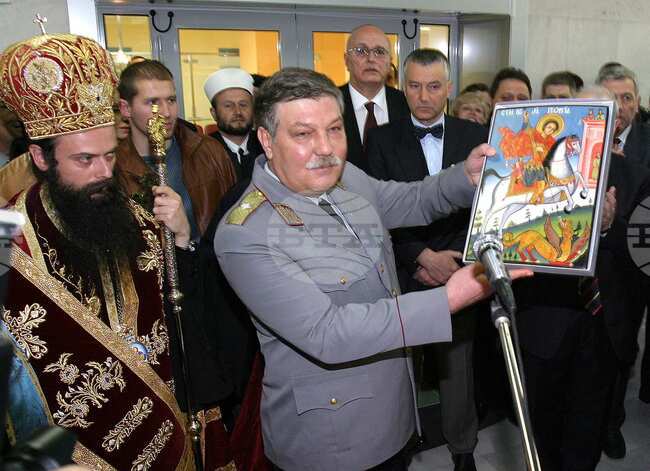 Ген.-майор проф. Стоян Тонев, лекар и политик