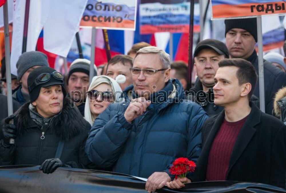 Бивш премиер на Владимир Путин, критикувал войната в Украйна, заяви, че е напуснал Русия