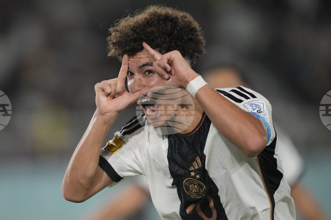 Щутгарт е близо до подписване с топ таланта Дарвич от Барселона