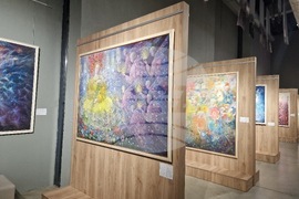 Петрич - изложбата „Завръщане“