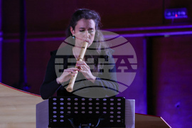 Зала "България" - Соня Йончева