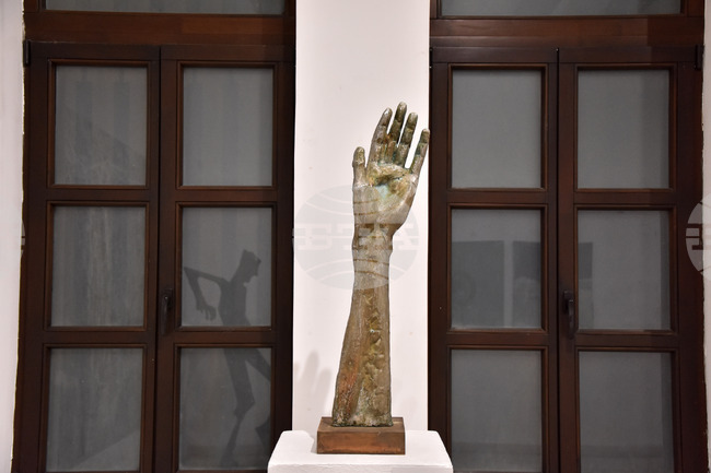 Варна - Изложба под наслов „Ахимса: ненасилието“