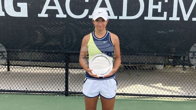 Ива Иванова стартира с победа на сингъл на турнир по тенис в Гърция