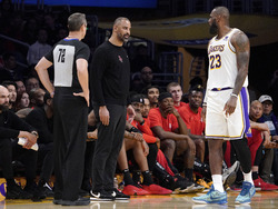 Rockets Lakers Basketball