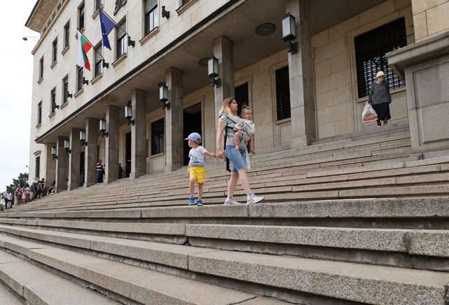Курсове на българския лев към отделни чуждестранни валути и цена на златото, валидни за 02.09.2025