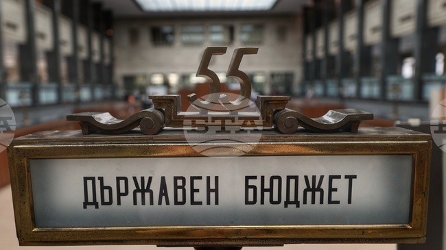 Над 2 милиона души, заети в реалния сектор у нас, ще обеднеят с предложения бюджет за 2026 г., предупреди Васил Велев