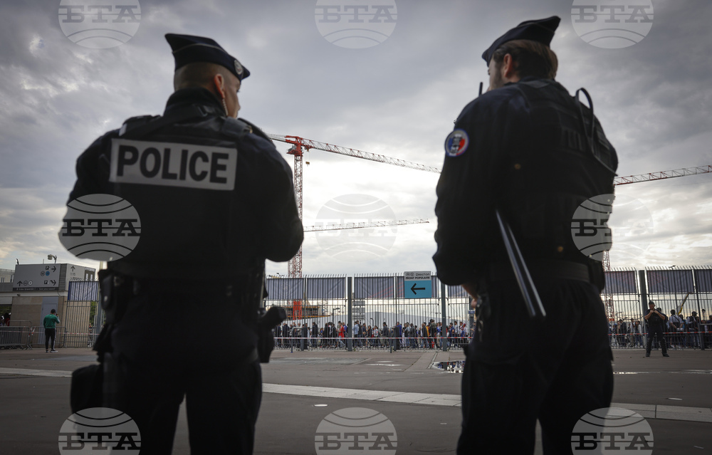 Нападател рани с хладно оръжие хора на Северната гара в Париж, съобщи полицейски източник