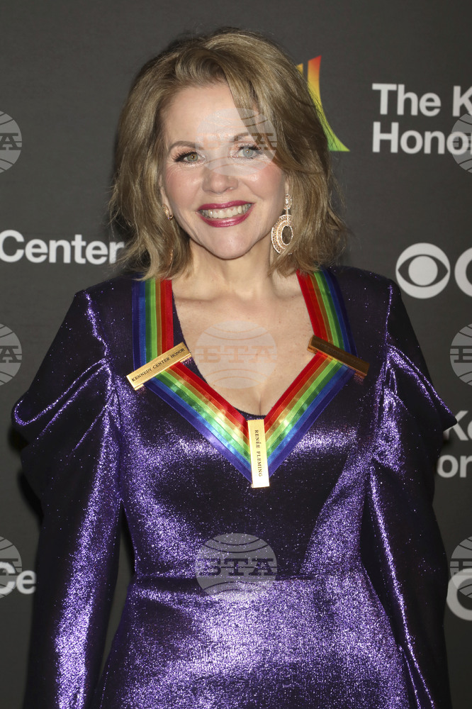 Американското сопрано Рене Флеминг отмени изяви в Центъра за сценични изкуство „Кенеди“ във Вашингтон