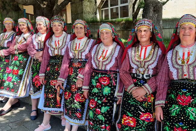 Смолян - читалище - самодейни състави