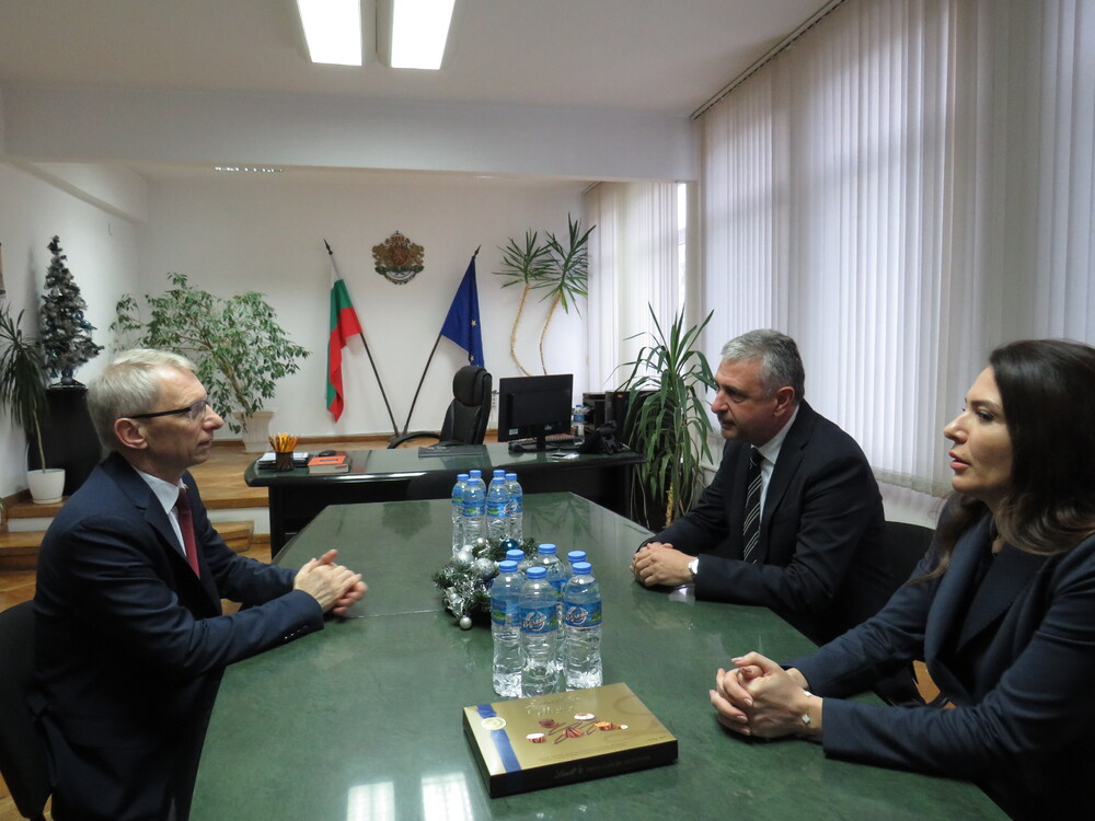 Областният управител проф. Добромир Добрев обсъди с министър-председателя акад. Николай Денков перспективите за развитие на културно-исторически туризъм в област Шумен 