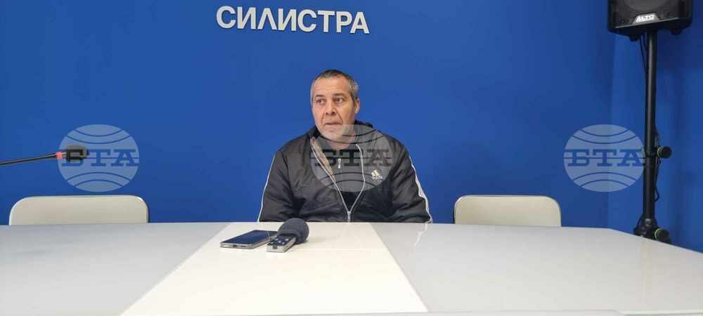 От политическа дискриминация от страна на ръководството на силистренската община Алфатар се оплака кметът на село Бистра