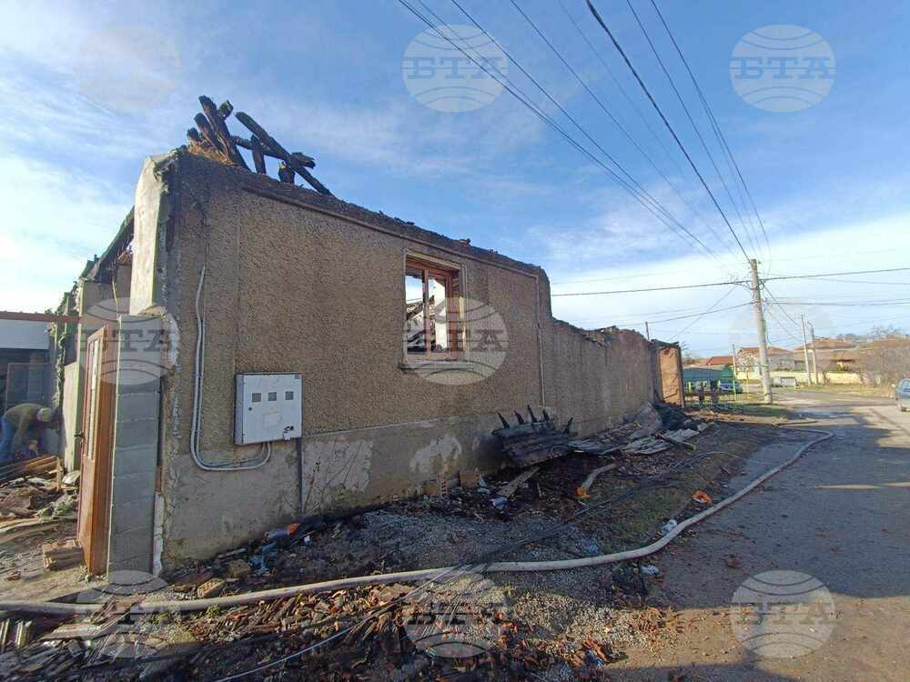 Къща в Смядово изгоря при пожар
