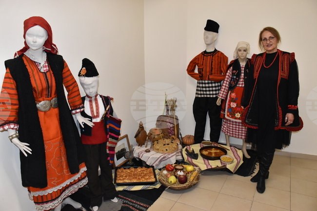 Хасково - народни носии - изложба