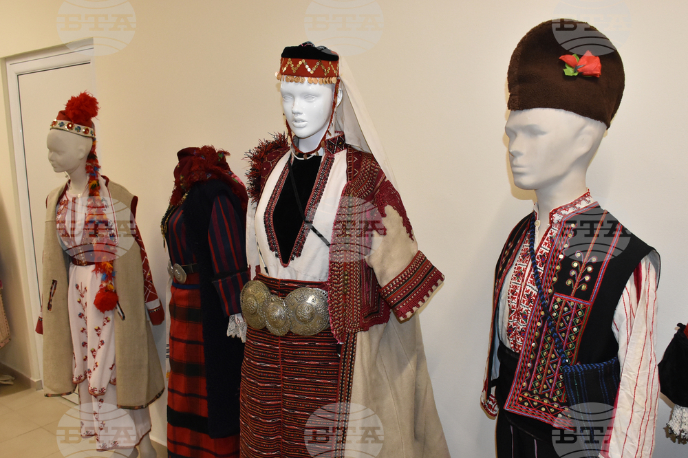 Хасково - народни носии - изложба