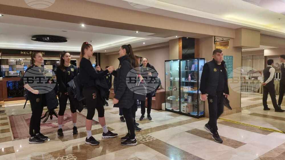 Волейболистките на Марица пристигнаха в Истанбул