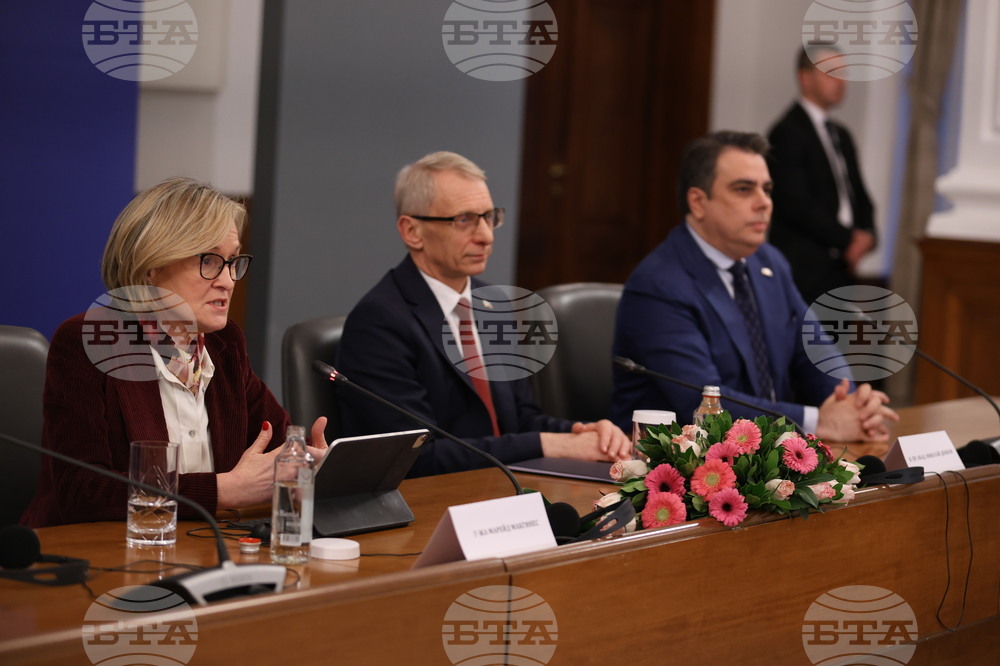 Николай Денков - Марейд Макгинес - Асен Василев - пресконференция