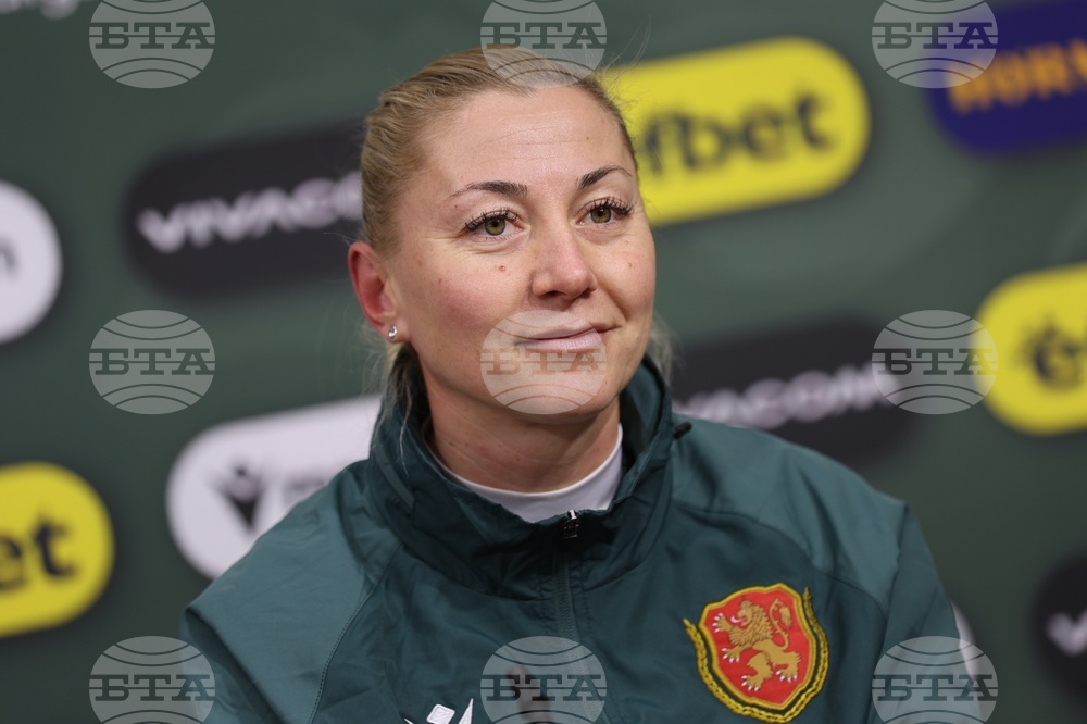 Женски национален отбор по футбол - пресконференция - Силвия Радойска