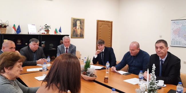 Областна администрация Добрич: Йорданка Костадинова свика работна среща за „Индустриален парк Добрич“