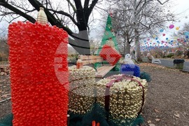 Кърджали - коледна украса - рециклируеми материали