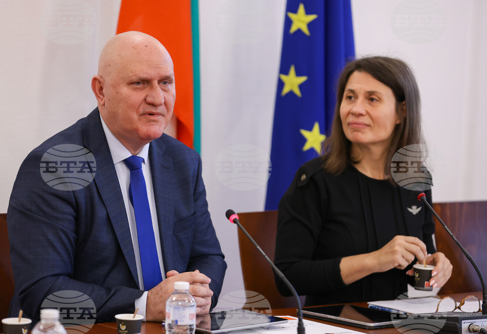 „Визия за децата в България" - кръгла маса