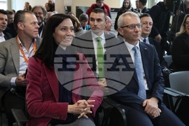 Институт „Големи данни в полза на интелигентното общество“ - сграда - откриване