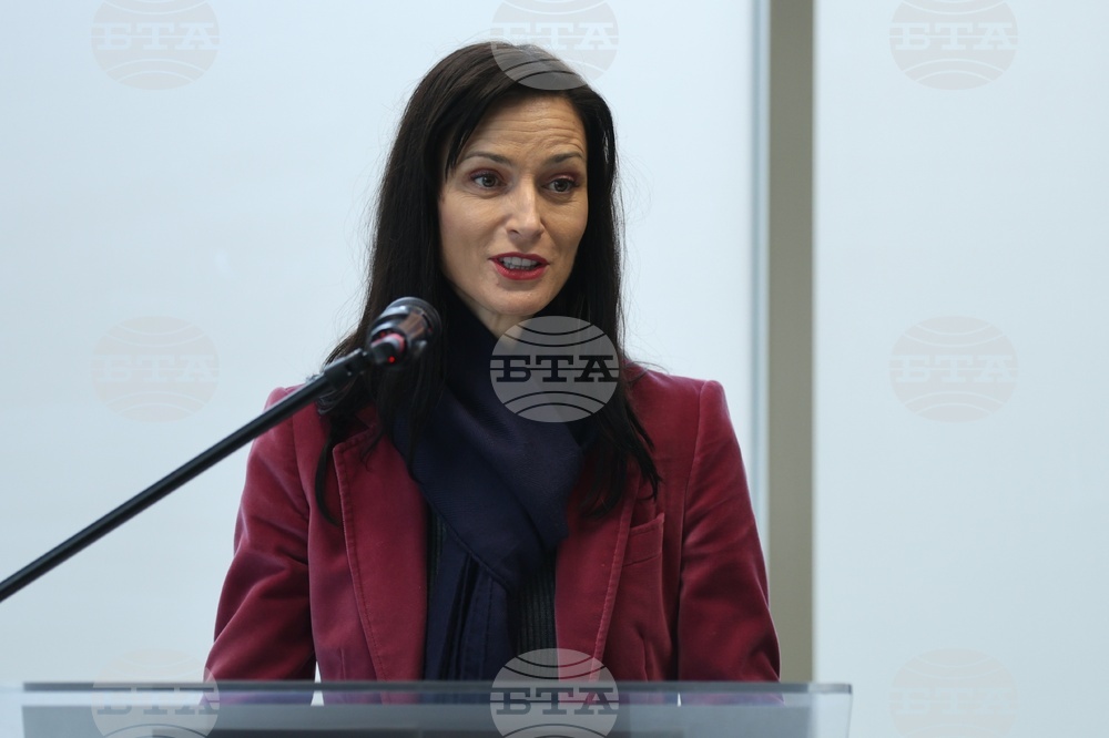 Институт „Големи данни в полза на интелигентното общество“ - сграда - откриване