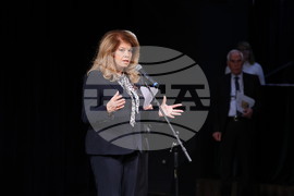 „Нели и Робърт Гипсън“ - стипендия - Илияна Йотова