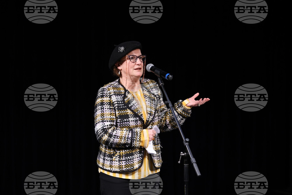 „Нели и Робърт Гипсън“ - стипендия - Нели Гипсън