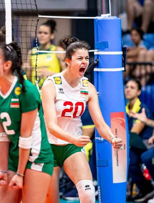 Микаела Стоянова и Цветомира Миткова направиха специално обръщение към волейболните звезди на бъдещето