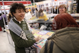 Международен панаир на книгата - щанд на uздameлcmвo „Жанет 45 - Beceлa Ляхова - роман „Бежанци"