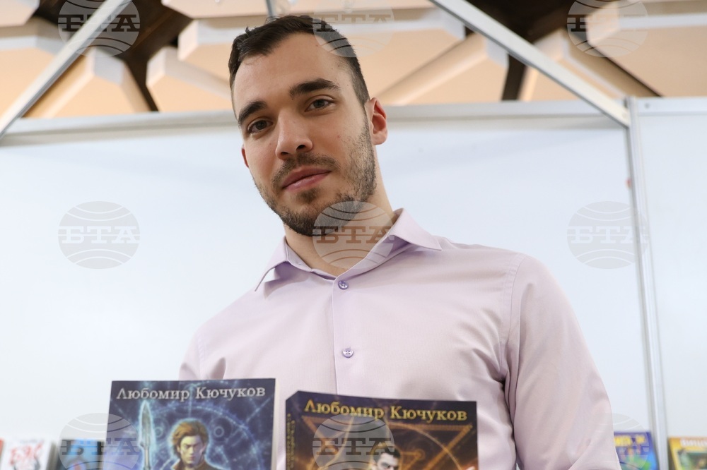 Международен панаир на книгата - щанд на издателство „Vision Books" - Любомир Кючуков