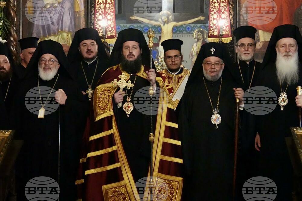 Старозагорският катедрален храм "Св. Николай Мирликлийски" празнува храмов празник