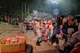 Свищов - коледна елха - запалване на светлини