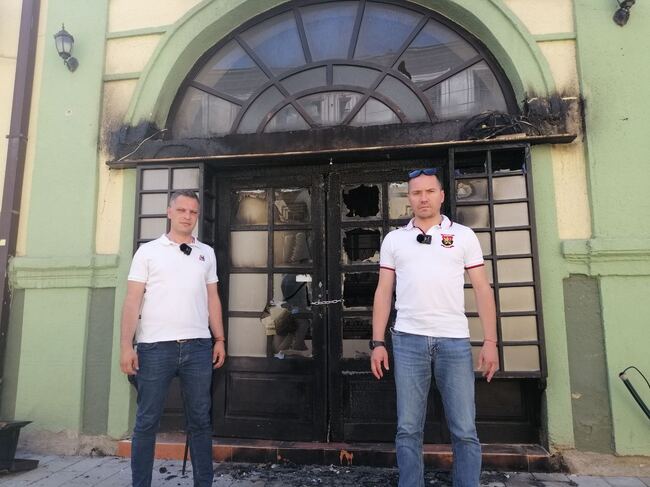 Джамбазки и Сиди от опожарения КЦ в Битоля: Македония в този вид няма място в ЕС! 