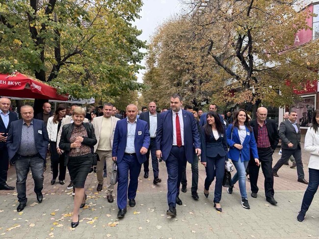 Делян Пеевски, председател на ПГ на ДПС за хората, доверието и рейтингите