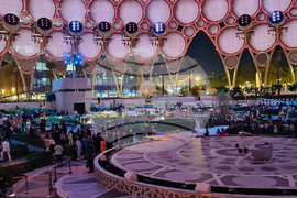 Обединени арабски емирства - мултимедиен спектакъл