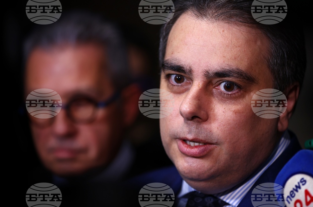 Парламент - Асен Василев - пресконференция