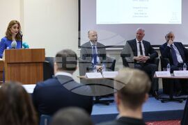 Висше училище по застраховане и финанси - проф. д-р Ричард Вернер - лекция